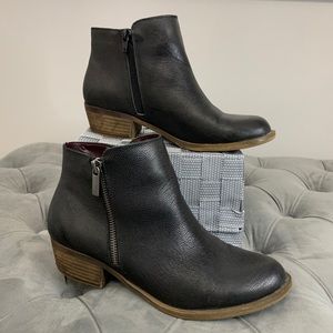 Kensie Leather Booties *read description